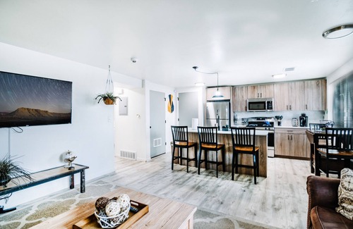 Downtown Salt Lake City Apartment | SLC DT Pleasant Home 2Bd 1Ba