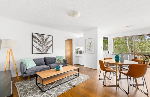 North Parramatta Apartment | Sleek 2-Bed Unit in Quiet Street by Belmore Park