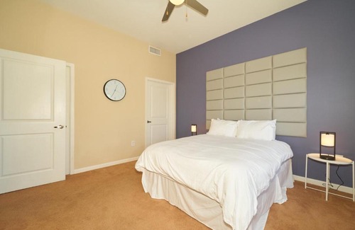 Fall Creek Place Apartment | Sleek and Unique 1bdr Apt Dtown Gym Garage