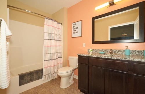 Fall Creek Place Apartment | Sleek and Unique 1bdr Apt Dtown Gym Garage