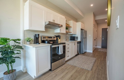 Chatham-Kent Condo | Sleek. Brand New 1 Bedroom Condo. Cozy Luxury.