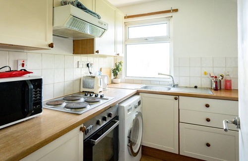 Filton Apartment | Sleek Bristol Getaway on Gloucester Rd