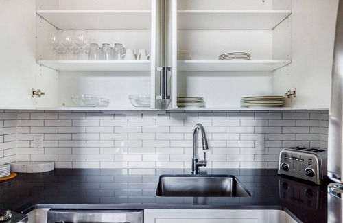 Downtown Boston Apartment | Sleek Downtown 1BR w/W/D, Doorman, near Chinatown T, by Blueground