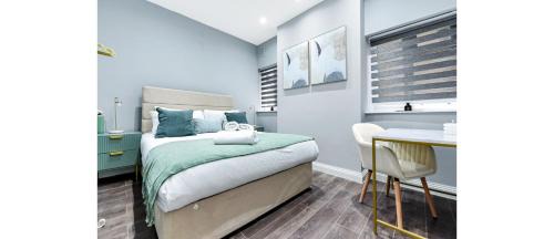 Peckham Rye Apartment | Sleek Modern 3BR Flat in Nunhead