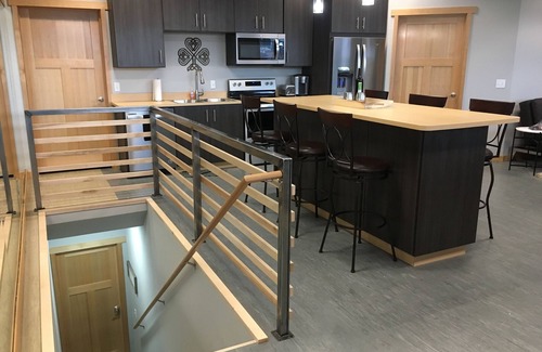 Newport Condo | Sleek, modern one bedroom apartment in the heart of Newport.