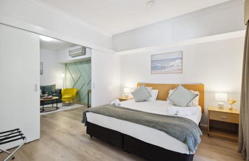 Northbridge Apartment | Sleek Northbridge Getaway