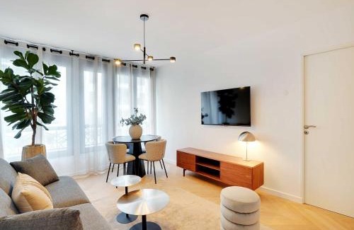 Levallois-Perret Apartment | Sleek & Refined Apartment - Levallois-Perret