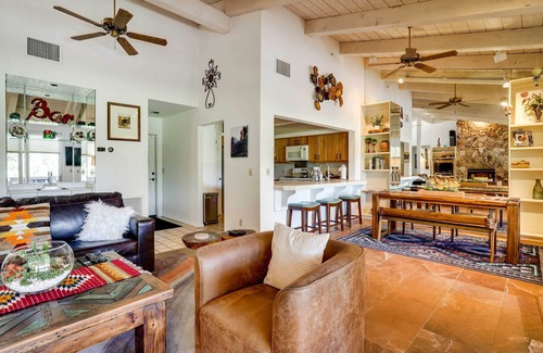 Oak Creek Condo | Sleek Sedona Condo w/Resort-Style Amenities!