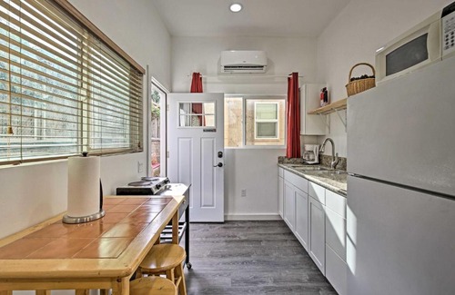 North Park Apartment | Sleek Studio with Grill - 1 Miles to Balboa Park!