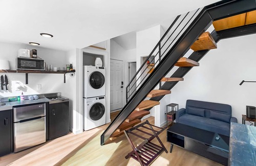 Columbia City Apartment | Sleek & Stylish Urban Loft