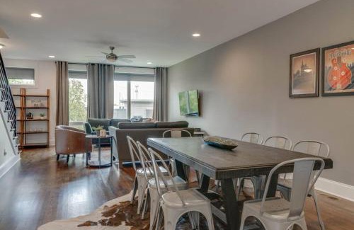 Eighth Avenue House | Sleek Townhome near Broadway!
