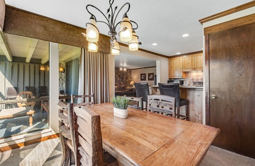 Dillon Condo | Sleek & unique mountain retreat w/breathtaking lake views, shared pool & hot tub
