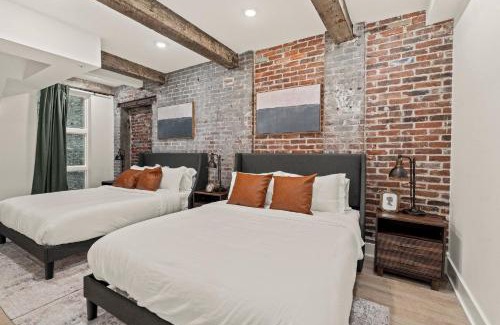 Old City Apartment | SLEEP 4 - Old City Philly - NEW Townhouse