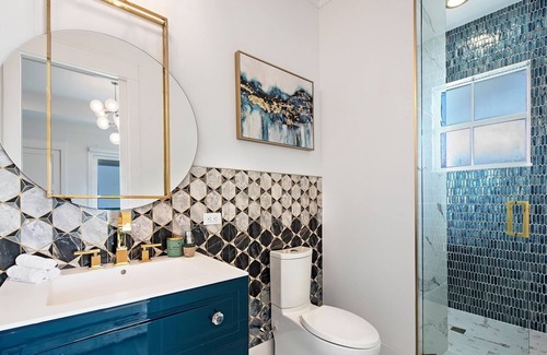 Baytown House | Sleep 40, Wedding venue, Family reunions, fishing