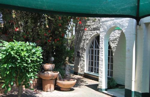 Farrarmere Apartment | Sleep Eezy Cottages