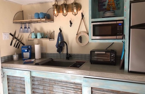 Springs at Kings Bay Apartment | Sleep in Our Boathouse, Wake up With Manatee