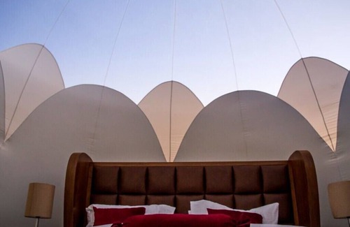Wadi Rum Hotel | Sleep in Wadi Rum UFO under the stars.