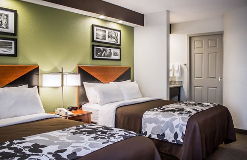 Blue Jay Hotel | Sleep Inn Beaver - Beckley