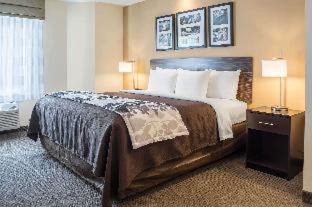 Mountain View District Hotel | Sleep Inn Bend Crossroads Plaza