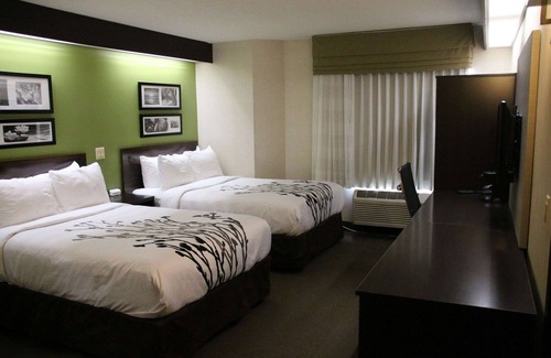Lake Bluff Hotel | Sleep Inn near Great Lakes Naval Base