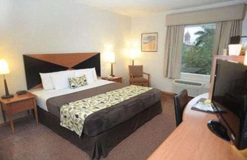 Carmen Hotel | Sleep Inn Paseo Las Damas