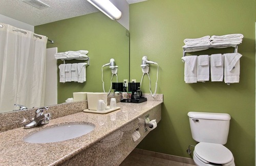 South Bend Hotel | Sleep Inn South Bend Airport