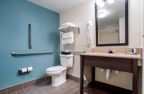 Auburn Hotel | Sleep Inn & Suites Auburn Campus Area I-85