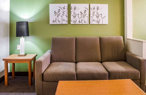 Trevose Hotel | Sleep Inn & Suites Bensalem