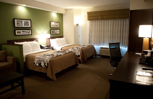 Cheektowaga Hotel | Sleep Inn & Suites Buffalo Airport