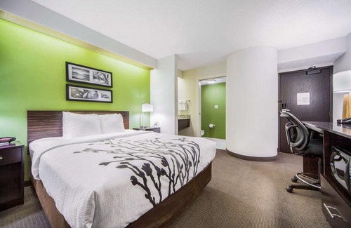 Columbus Hotel | Sleep Inn & Suites Columbus Columbus