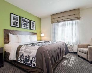 Fort Scott Hotel | Sleep Inn & Suites Fort Scott