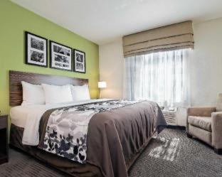 Fort Scott Hotel | Sleep Inn & Suites Fort Scott