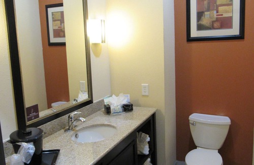Fairbanks Hotel | Sleep Inn & Suites Highway 290/NW Freeway