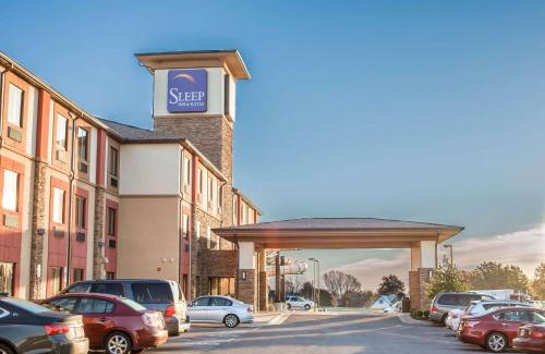 Liberty Hotel | Sleep Inn & Suites Indoor Waterpark