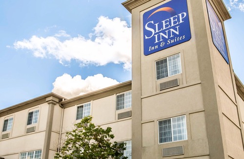 Camdenton Hotel | Sleep Inn & Suites Lake of The Ozarks