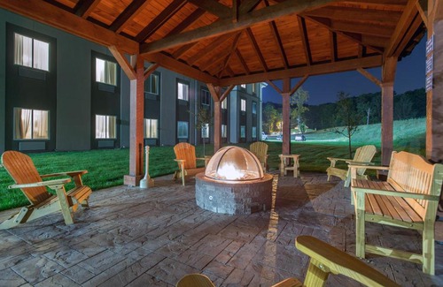 South Blooming Grove Hotel | Sleep Inn & Suites Monroe - Woodbury