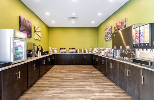Mount Hope Hotel | Sleep Inn & Suites Mt. Hope near Auction & Event Center