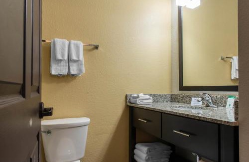 South Hills Hotel | Sleep Inn & Suites Pittsburgh Airport