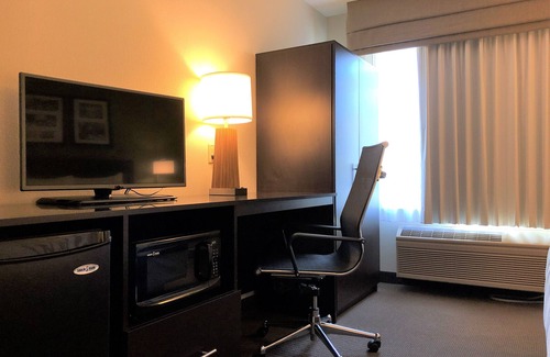 Roseburg Hotel | Sleep Inn & Suites Roseburg North Near Medical Center