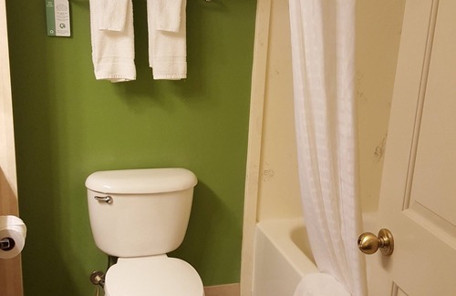 Stony Creek Hotel | Sleep Inn & Suites Stony Creek - Petersburg South