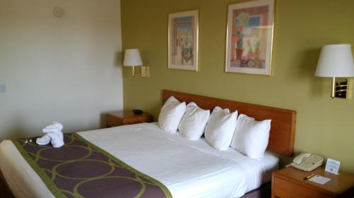 Verona Hotel | Sleep Inn & Suites Verona - Madison Southwest