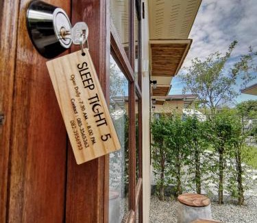 Chumphon Bed & Breakfast | SLEEP TIGHT at Chumphon