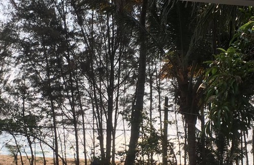 Vypin House | Sleep with hearing the sound of sea. This is a dormitory type of accomodation..
