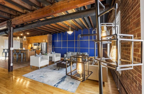 Shelby Park House | Sleep24 12Beds 8BR 6BA Swepson Retreat KING