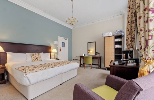 Dorchester Hotel | Sleeping Bear Hotel Dorchester