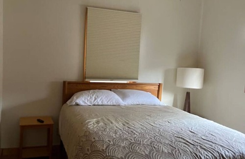 Honor House | Sleeping Bear Riverside Cabins - Riverview apartment