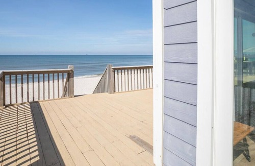 Surf Side Shores House | Sleeping Bee