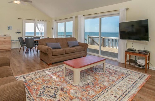 Surf Side Shores House | Sleeping Bee