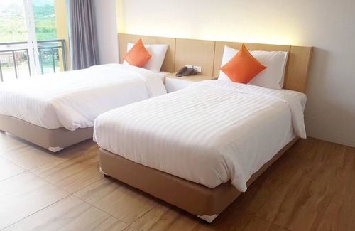 Fang Hotel | Sleeping Tree Hotel