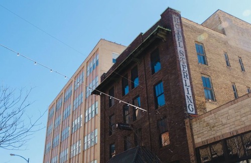 Downtown Springfield Apartment | Sleepover: Amazing Studio - Downtown Springfield